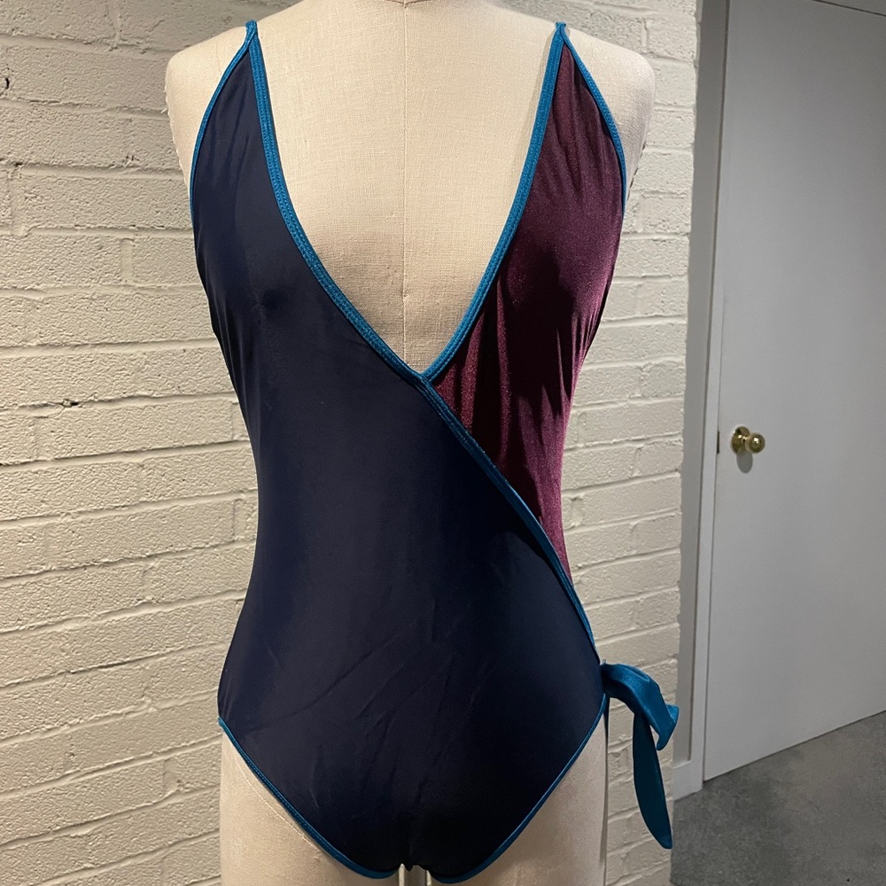 Marc by Marc Jacobs Elegant Two-Tone Women's Swimsuit size large